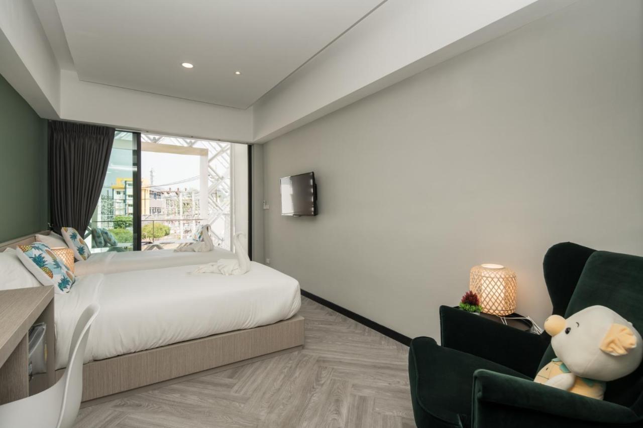 Yanud Residence Phuket Extérieur photo